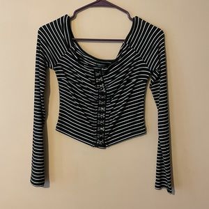 Long sleeve crop top